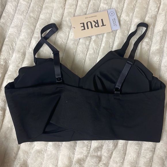 True & Co True Body Triangle Adjustable Strap Soft Form Band Wireless Bra - Picture 4 of 7